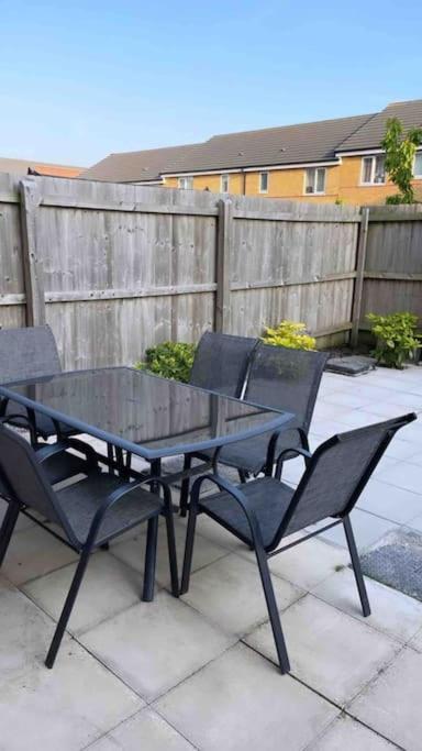 3 Stories, 5 Bedroom House In Prime Location With Balcony And Shared Garden Liverpool Exterior foto